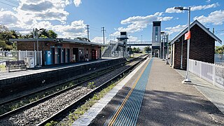 <span class="mw-page-title-main">Waratah railway station</span> Railway station in New South Wales, Australia