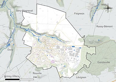 Carte en couleur présentant le réseau hydrographique de la commune