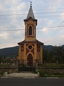 Biserica Catolică Pui.jpg