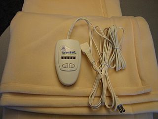 <span class="mw-page-title-main">Electric blanket</span> Blanket with electric heating