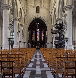 Central nave