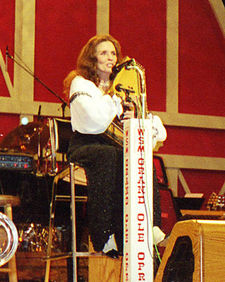 <span class="mw-page-title-main">June Carter Cash</span> American singer (1929–2003)