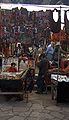 The market sells typical Andean crafts