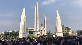 Protest op 18 juli 2020 bij het Democratiemonument in Bangkok