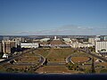 Le grand axe monumental de la ville avec au loin l'esplanade des ministères et le Parlement vu depuis la tour de la télévision.