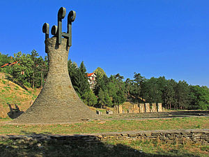 Spomen-park „Revolucije“ kod Leskovca, rad arhitekte Bogdana Bogdanovića