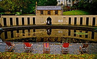 <span class="mw-page-title-main">Cleveland Pools</span> Oldest public outdoor swimming pool in England