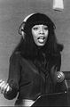 Donna Summer, considérée comme la « reine du disco »[89]