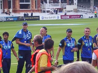 <span class="mw-page-title-main">Nic Pothas</span> South African cricketer and coach