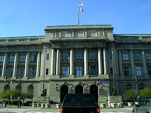 Cleveland City Hall displaying the Italian flag ClevelandCH.jpg