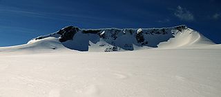 <span class="mw-page-title-main">Fannaråki</span> Mountain in Vestland, Norway