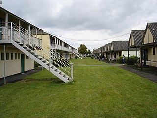 <span class="mw-page-title-main">Holiday camp</span> Site with accommodation and entertainment