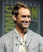 Jude Law dans le rôle d'Albus Dumbledore