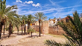 Muralla árabe de Alcira