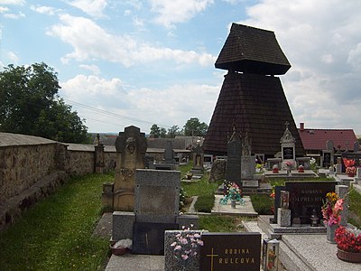 Clocher de l'église d'Osek.