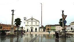 Piazza Grande.