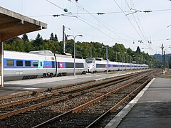 Un TGV en gare d'Andelot.