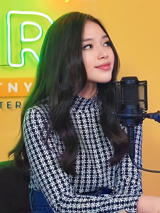 <span class="mw-page-title-main">Anneth Delliecia</span> Indonesian singer (born 2005)