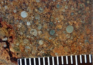 <span class="mw-page-title-main">Chondrule</span> Round grain found in chondrites, stony meteorites