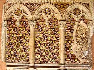 <span class="mw-page-title-main">Cosmatesque</span> Intricate geometric pattern of inlayed marble