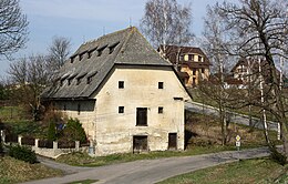 Stránecká Zhoř, granary.jpg