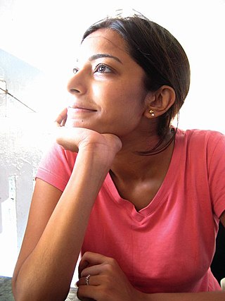 <span class="mw-page-title-main">Devapriya Roy</span> Indian author