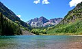 Vrchy Maroon Peak a North Maroon Peak v pohorí Elk Mountains, ktoré je súčasťou južnej časti Skalnatých vrchov