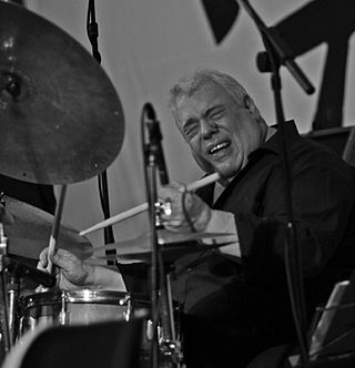 <span class="mw-page-title-main">Martin Drew</span> English jazz drummer