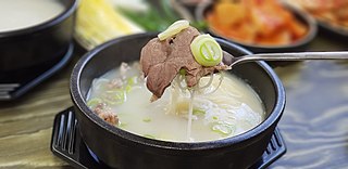 <i>Seolleongtang</i> Korean broth tang of ox bones, brisket, and other meat cuts