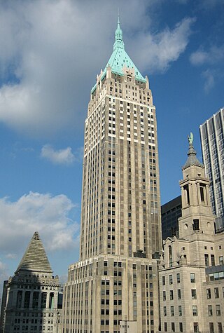 <span class="mw-page-title-main">40 Wall Street</span> Office skyscraper in Manhattan, New York