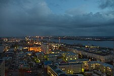 Vista da cidade à noite