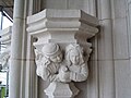 Een console t.b.v. een niet aanwezig heiligenbeeld aan de Sint-Janskathedraal, 's Hertogenbosch.