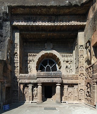 <span class="mw-page-title-main">Architecture of Maharashtra</span> Architectural style of the state of Maharashtra and Maharashtrian people