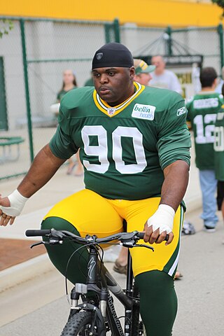 <span class="mw-page-title-main">B. J. Raji</span> American football player (born 1986)