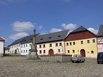 Úterý : place centrale.