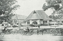 A one-storey building, photographed from below