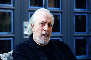 <span class="mw-page-title-main">Robert Towne</span> American screenwriter, producer, director and actor