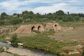 6th century bridge over Tartar River in Barda Fotografia: Elmeddin82 Licenciamento: CC-BY-SA-4.0