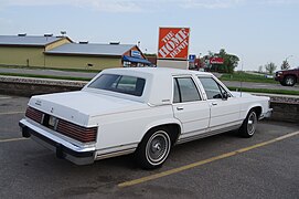 1983–1987 Grand Marquis, showing formal roof configuration