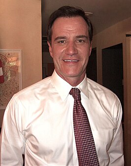 Tim DeKay tijdens opnames van de aflevering "On the Fence" van White Collar, 7 juni 2011