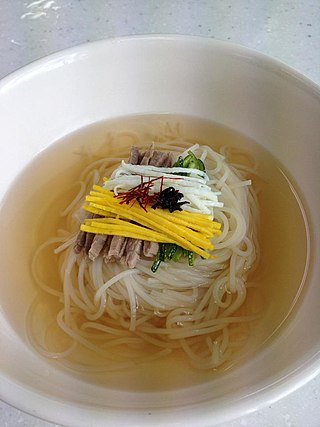 <i>Janchi-guksu</i> Korean noodle dish