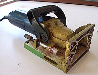 <span class="mw-page-title-main">Biscuit joiner</span> Woodworking machine