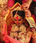 Sidoor daan in Bengali Hindu Wedding