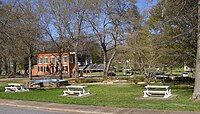 HomerGeorgiaDownTownParkLookingTowardsOldCourtHouse.jpg