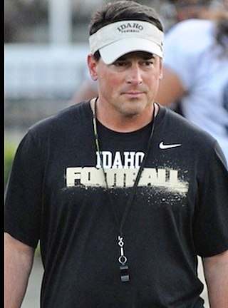 <span class="mw-page-title-main">Mark Criner</span> American football player and coach (born 1966)