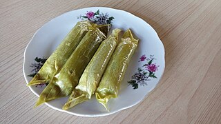 <span class="mw-page-title-main">Timphan</span> Indonesian traditional steamed banana dumpling