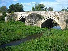 Vieux Pont Taizon.jpg