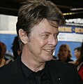 Британський музикант David Bowie, чия творчість представлена у списку 6-ма albumами