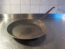 Carbon steel Pfanne (geschmiedet).jpg