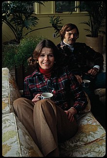 Hill with her husband Craig in the late 1970s Sandy Hill GMA.jpg